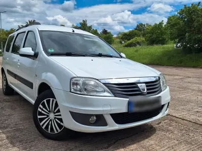 Gebraucht Dacia Logan MCV 87 PS (63 kW) 2011 Weiß Limousine