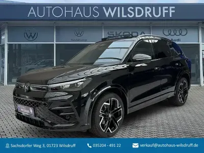Neu VW Tiguan R-line 150 PS (110 kW) 2025 Grau SUV
