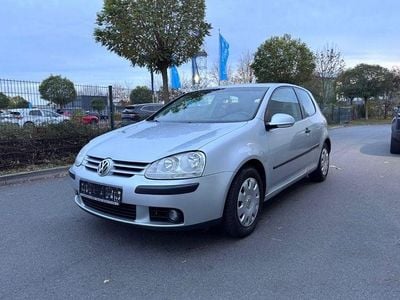 Silber Gebraucht 2005 VW Golf Comfortline Limousine | 2.190 € (Guter Preis)