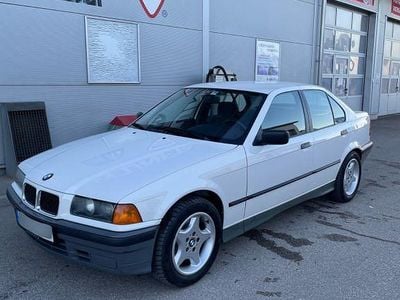 Gebraucht BMW 316 99 PS (72 kW) 1992 Weiß Limousine