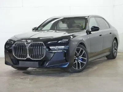 Brugt BMW 740 Sport Line 299 HK (219 kW) 2025 Grå Sedan