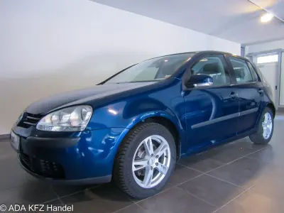 Gebraucht VW Golf IV Comfortline 116 PS (85 kW) 2004 Blau Limousine