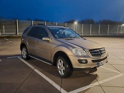 Gebraucht Mercedes ML420 306 PS (225 kW) 2007 Gelb SUV