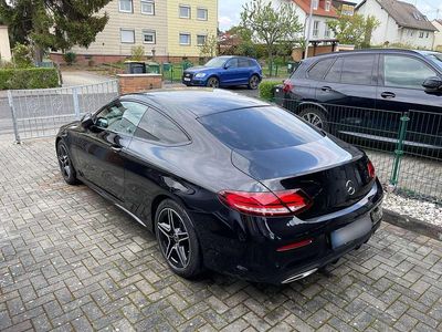 Schwarz Gebraucht 2018 Mercedes C200 AMG line Coupé | 28.000 € (Etwas zu teuer)