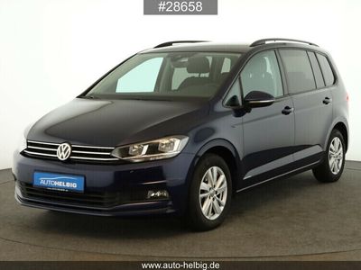 Gebraucht VW Touran Comfortline 150 PS (110 kW) 2020 Atlantik blue metallic Van / Kleinbus