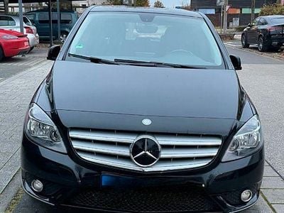 Gebraucht Mercedes B180 Edition 1 109 PS (80 kW) 2011 Schwarz Van / Kleinbus