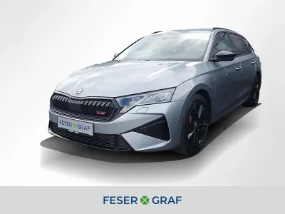 Nowe Skoda Octavia RS 265 KM (194 kW) 2026 Srebrny Kombi