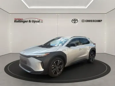 Gebraucht Toyota bZ4X 150 kW (204 PS) 2022 Silber SUV