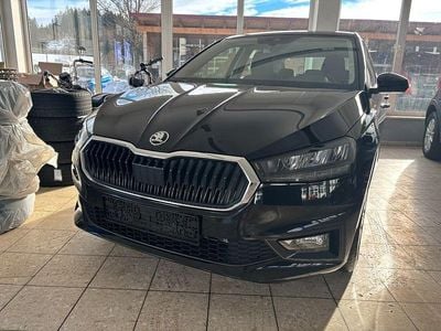 Schwarz Neu 2026 Skoda Fabia Essence Limousine | 19.190 € (Guter Preis)