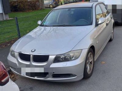 gebraucht BMW 320 320 i Aut.