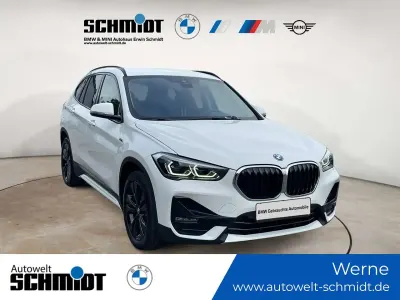 Gebraucht BMW X1 Sport Line 220 PS (161 kW) 2022 Alpinweiß uni SUV