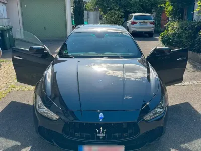 Gebraucht Maserati Ghibli 250 PS (183 kW) 2016 Schwarz Limousine