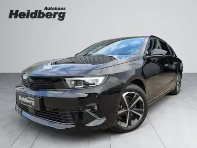 Gebraucht Opel Astra 131 PS (96 kW) 2024 Schwarz Kleinwagen