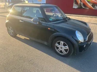 Usata Mini ONE 90 CV (66 kW) 2005 Nero Utilitaria