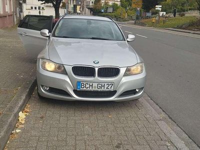 Gebraucht BMW 320 Exclusive 184 PS (135 kW) 2011 Limousine