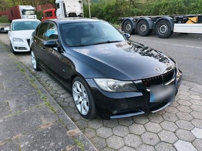 gebraucht BMW 335 d e90 M-Paket ab Werk