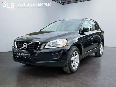 gebraucht Volvo XC60 Momentum AWD/AUTOMATIK/4X4/AHK/XENON/NAVI/