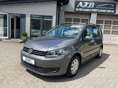 Gebraucht VW Touran Trendline 140 PS (102 kW) 2012 Grau Van / Kleinbus