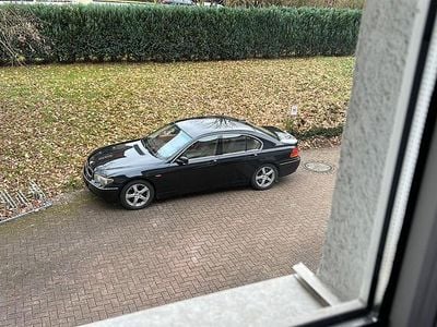 Schwarz Gebraucht 2004 BMW 760 Limousine | 6.000 €