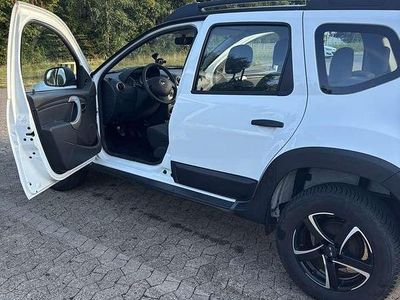 Schwarz Gebraucht 2011 Dacia Duster SUV | 8.000 € (Teuer)