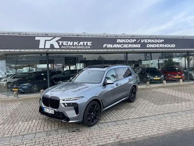 Gebraucht BMW X7 M Sport 352 PS (258 kW) 2024 Grau SUV