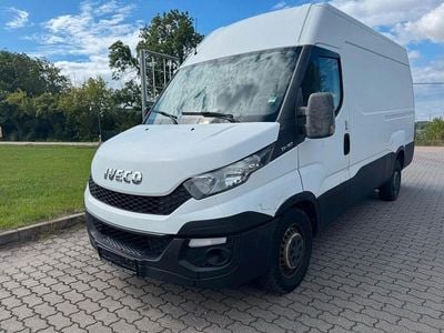 Gebraucht Iveco Daily 145 PS (106 kW) 2017 Weiß Limousine