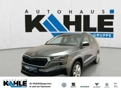 Gebraucht Skoda Karoq Selection 150 PS (110 kW) 2024 Grau SUV