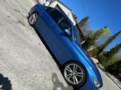 Gebraucht BMW 335 Sport Line 306 PS (225 kW) 2012 Blau Limousine