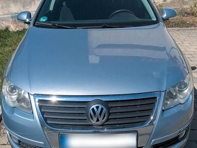Gebraucht VW Passat 160 PS (117 kW) 2008 Blau Kombi
