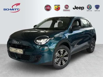 Neu Fiat 600 Business 101 PS (74 kW) 2026 Mare grün SUV