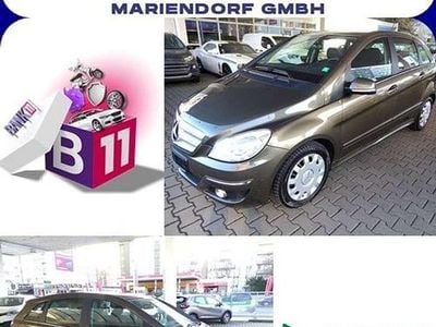 Gebraucht Mercedes B180 116 PS (85 kW) 2011 Braun Van / Kleinbus