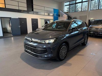 Gebraucht VW Tiguan Goal 150 PS (110 kW) 2025 Grau SUV