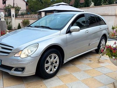 Mercedes R320