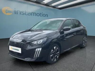 Neu Peugeot 208 Allure 110 PS (80 kW) 2025 Schwarz Kleinwagen