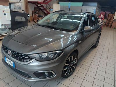 Gebraucht Fiat Tipo Lounge 120 PS (88 kW) 2018 Grau Limousine