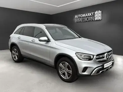 Gebraucht Mercedes GLC300e 320 PS (235 kW) 2021 Hightechsilber metallic SUV