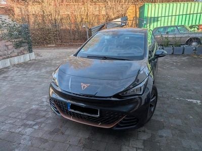 Grau Gebraucht 2022 Cupra Born Kleinwagen | 23.999 € (Fairer Preis)