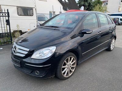 Mercedes B180