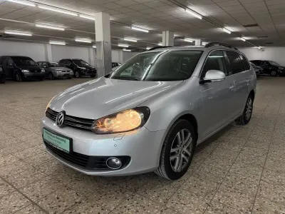 Second-hand VW Golf VI Comfortline 105 CP (77 kW) 2011 Argintiu Hatchback