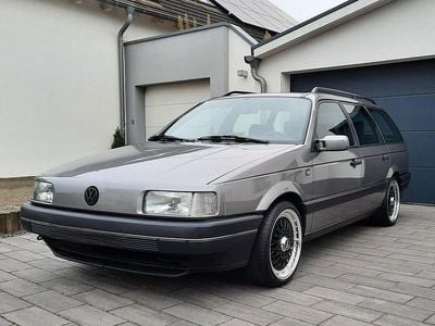 Second-hand VW Passat 90 CP (66 kW) 1993 Gri Break