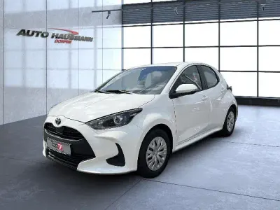 Gebraucht Toyota Yaris Comfort 116 PS (85 kW) 2023 Weiß Kleinwagen