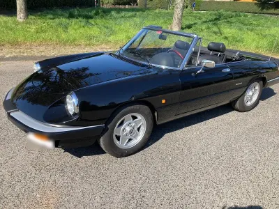 Gebraucht Alfa Romeo Spider 106 PS (77 kW) 1988 Schwarz Cabrio