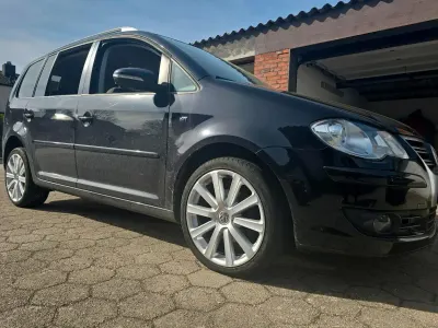 Gebraucht VW Touran R-line 140 PS (102 kW) 2010 Schwarz Van / Kleinbus