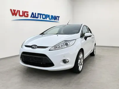 Gebraucht Ford Fiesta 120 PS (88 kW) 2012 Weiß Kleinwagen