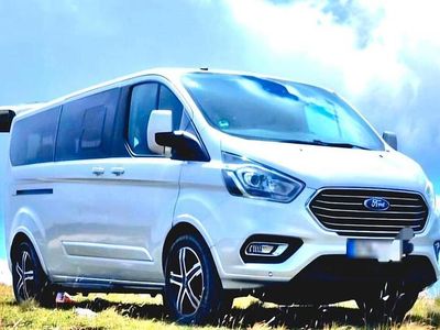 Gebraucht Ford Tourneo Titanium 175 PS (128 kW) 2018 Grau Kombi