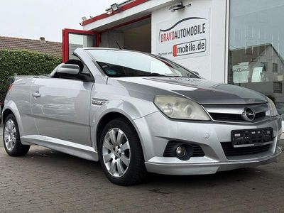 Gebraucht Opel Tigra Enjoy 90 PS (66 kW) 2006 Starsilber/silver iii (metallic) Cabrio