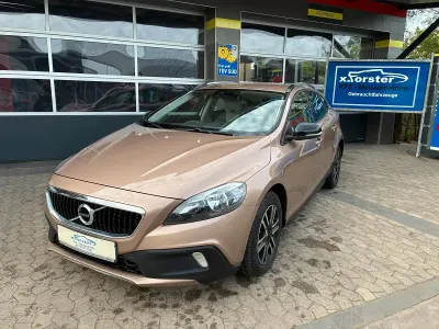 Gebraucht Volvo V40 CC 190 PS (139 kW) 2017 Beige Kombi
