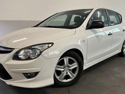 Gebraucht Mercedes E220 71 PS (52 kW) 2012 Andere Limousine