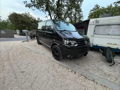 Gebraucht VW Multivan 179 PS (131 kW) 2014 Schwarz Van / Kleinbus