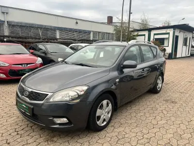 Gebraucht Kia Ceed Sportswagon Vision 90 PS (66 kW) 2010 Kombi